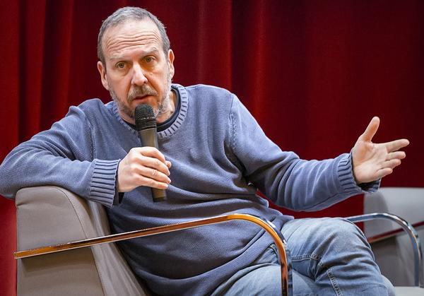 Sergi Raventós: “Muchas veces, detrás de los problemas de salud mental está la inseguridad económica”