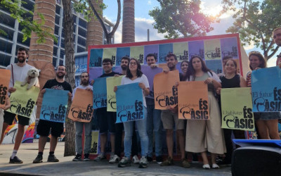 Comunicado en el Parlament de Catalunya de la plataforma juvenil “És Bàsic”